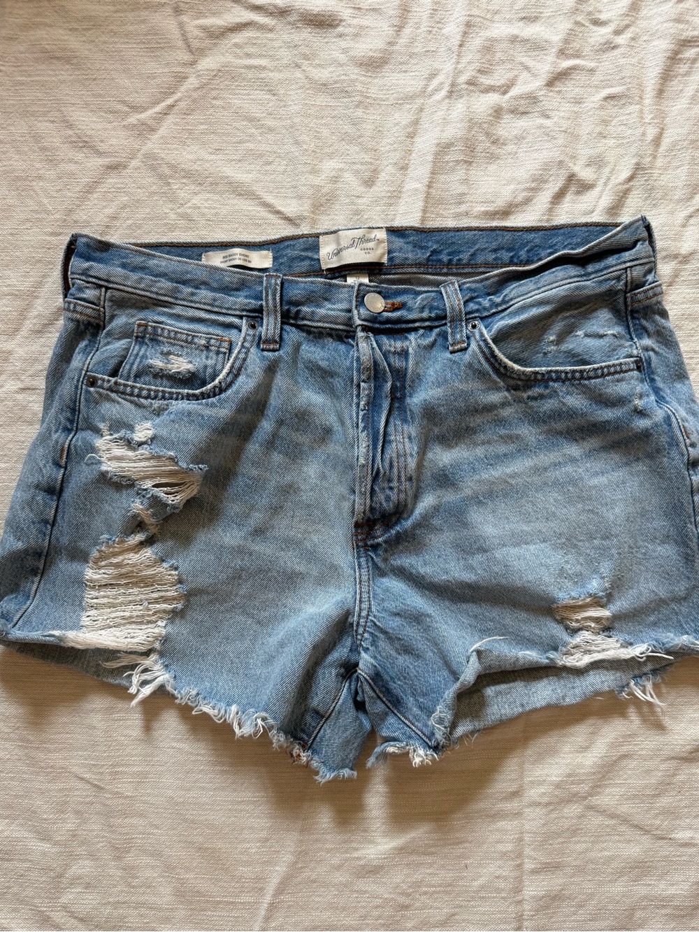 Universal Thread Light Blue Distressed Denim Cutoff 90’s Baggy Shorts 12